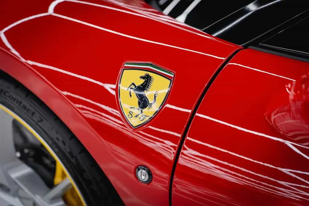 Ferrari F8 Spider MANSORY CARBON SOFTKIT 02/2022-photo-12