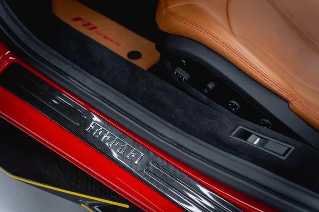 Ferrari F8 Spider MANSORY CARBON SOFTKIT 02/2022-photo-31