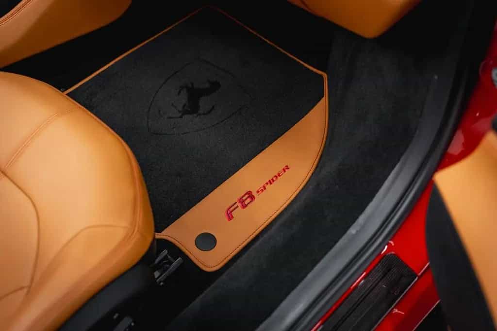 Ferrari F8 Spider MANSORY CARBON SOFTKIT 02/2022-photo-37
