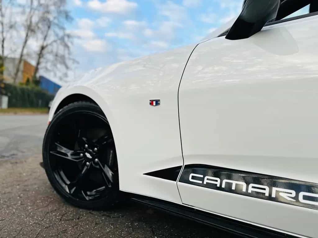Chevrolet CABRIO*6,2L V8*SS*HEADUP*BREMBO*XENON*GARANTIE* 11/2019-photo-28