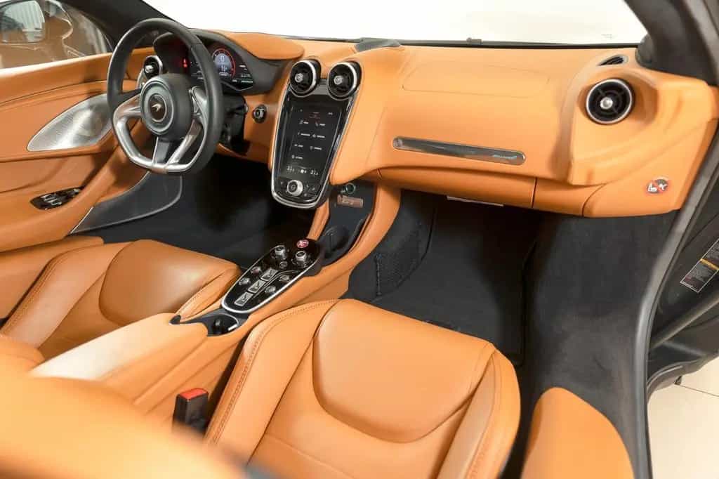 McLaren GT - Luxe - MSO Bespoke Gloss Argon 08/2023-photo-18