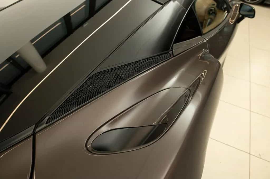 McLaren GT - Luxe - MSO Bespoke Gloss Argon 08/2023-photo-21