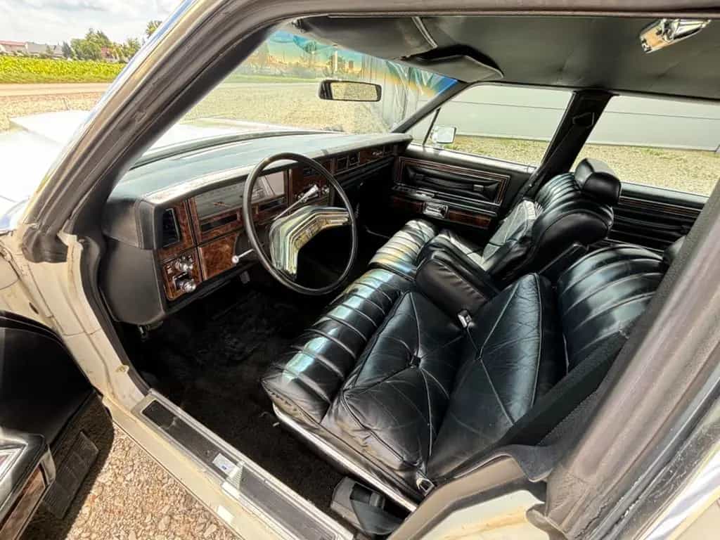 Lincoln Continental Town Car 1979 6.6 L TOP ZUSTAND 09/1979-photo-5