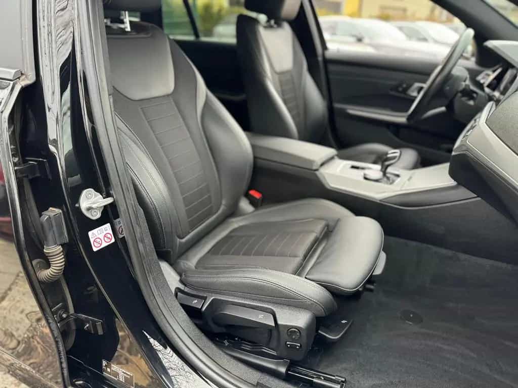 BMW 320 Baureihe 3 Touring 320 d/1.Hand/AHK/Navi 10/2020-photo-16