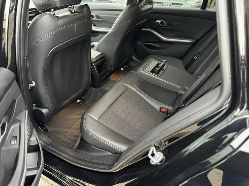 BMW 320 Baureihe 3 Touring 320 d/1.Hand/AHK/Navi 10/2020-photo-17