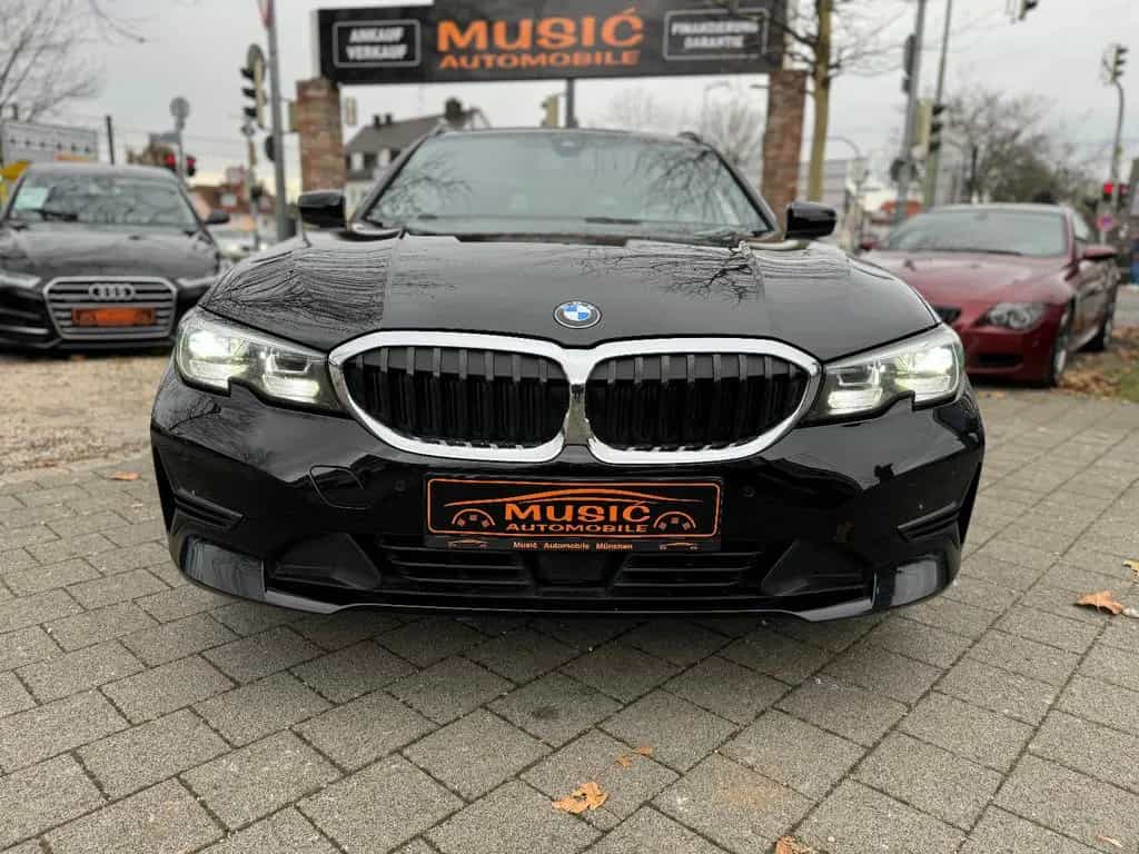 BMW 320 Baureihe 3 Touring 320 d/1.Hand/AHK/Navi 10/2020-photo-2
