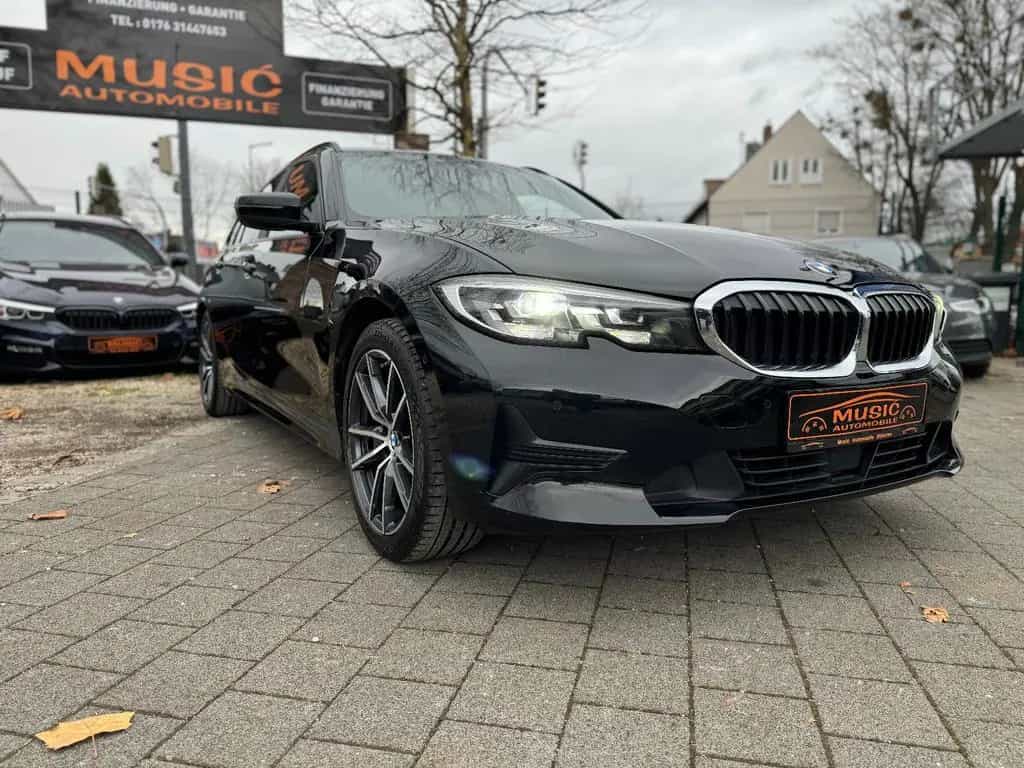 BMW 320 Baureihe 3 Touring 320 d/1.Hand/AHK/Navi 10/2020-photo-3