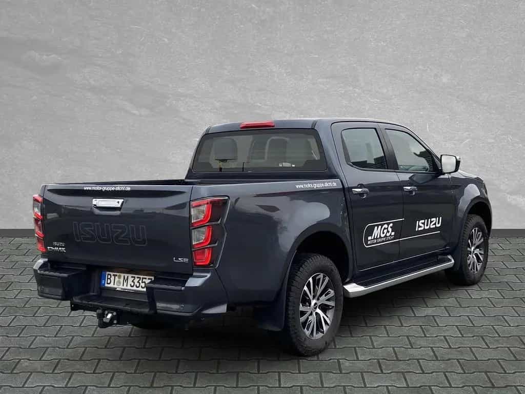 Isuzu D-Max Double Cab LSE 4x4 #SHZ #KAMERA #LEDER #SP 10/2025-photo-3