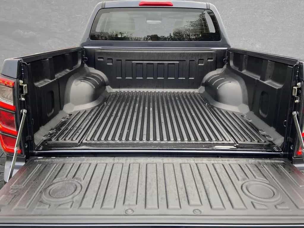 Isuzu D-Max Double Cab LSE 4x4 #SHZ #KAMERA #LEDER #SP 10/2025-photo-5