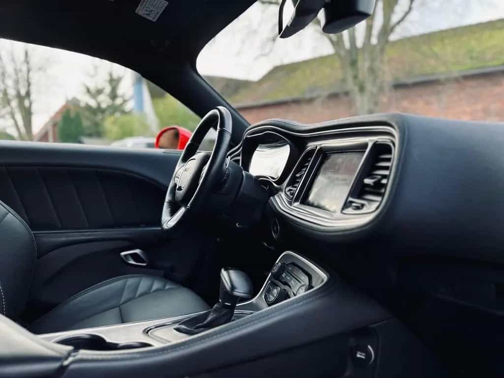 Dodge Challenger 6.4 V8 SRT*BREMBO*LED*LEDER*NAVI*PDC*GARANTIE* 07/2019-photo-44