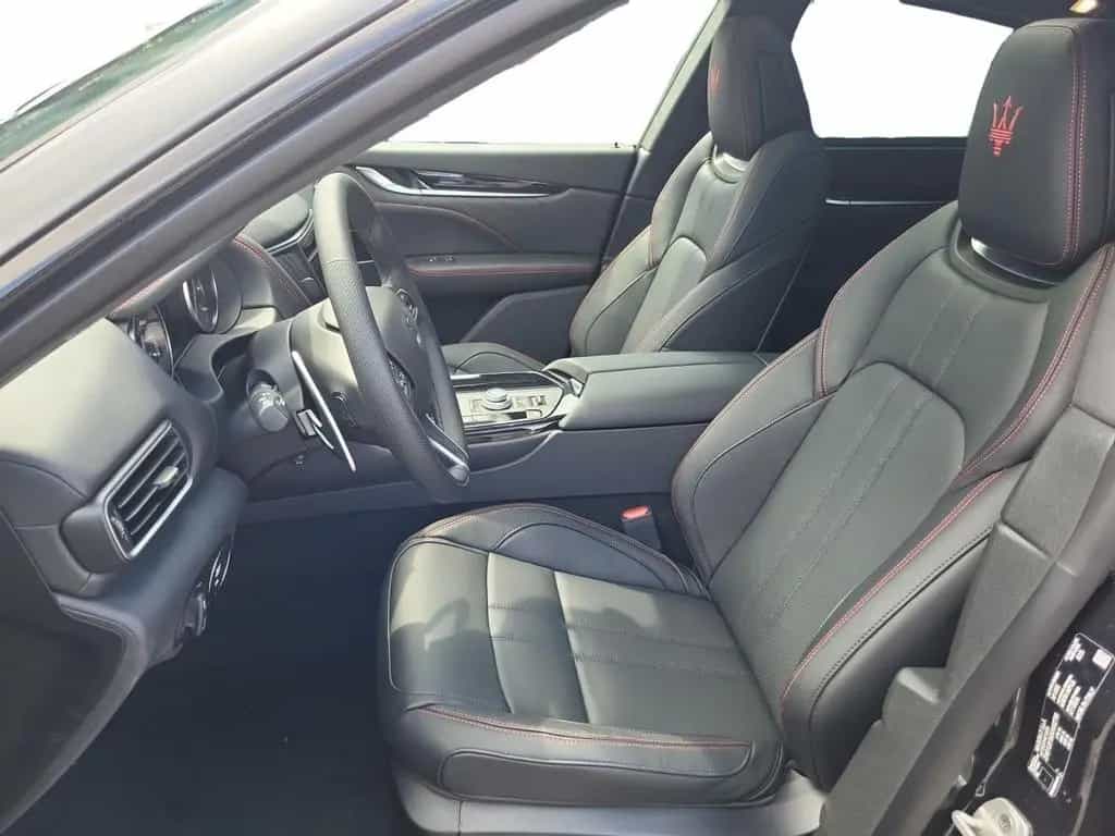 Maserati Levante Modena Ultima *Tageszulassung Aktion* 06/2025-photo-3