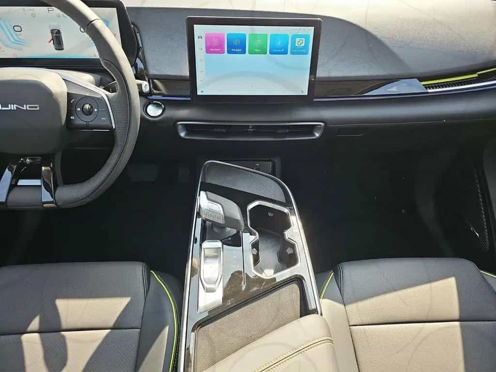 BAIC X55 1.5 T 7-DCT null-photo-13