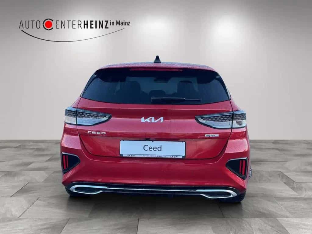Kia Ceed 1.5 T-GDI DCT7 OPF GT Line GT-Line mit Lede 01/2025-photo-5