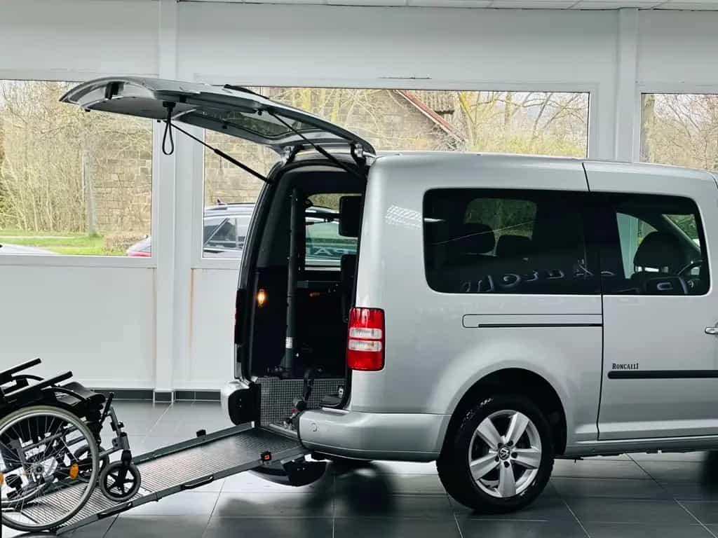 Volkswagen Caddy Maxi 1.6 TDI Behindertengerecht-Rampe 05/2011-photo-6