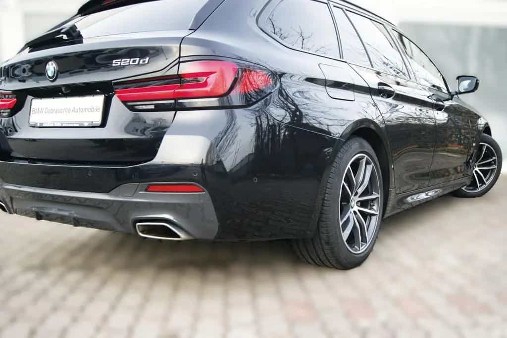 BMW 520 d xDrive TOUR*M-SPORT*PANO*KAM*STANDHZG*LEDER 11/2020-photo-11