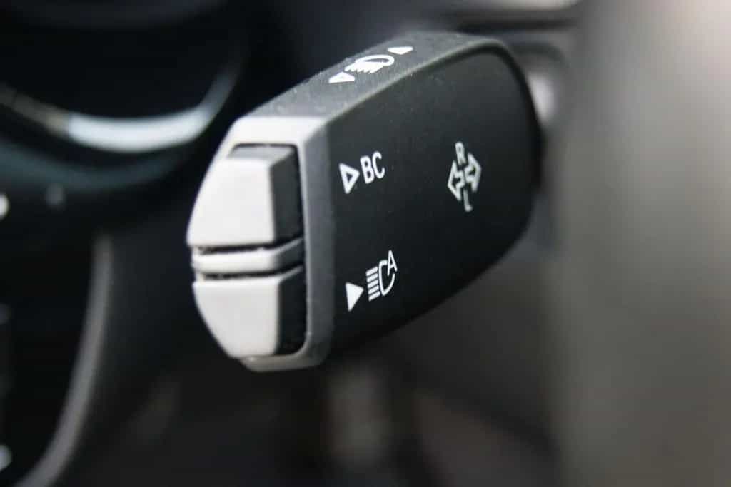 BMW 520 d xDrive TOUR*M-SPORT*PANO*KAM*STANDHZG*LEDER 11/2020-photo-21