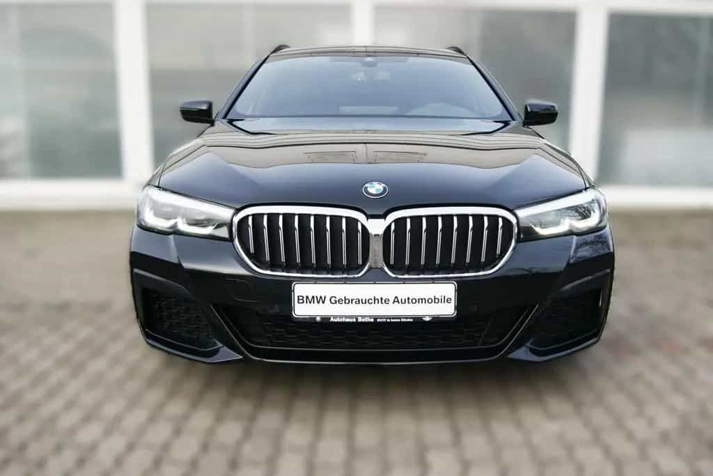 BMW 520 d xDrive TOUR*M-SPORT*PANO*KAM*STANDHZG*LEDER 11/2020-photo-3