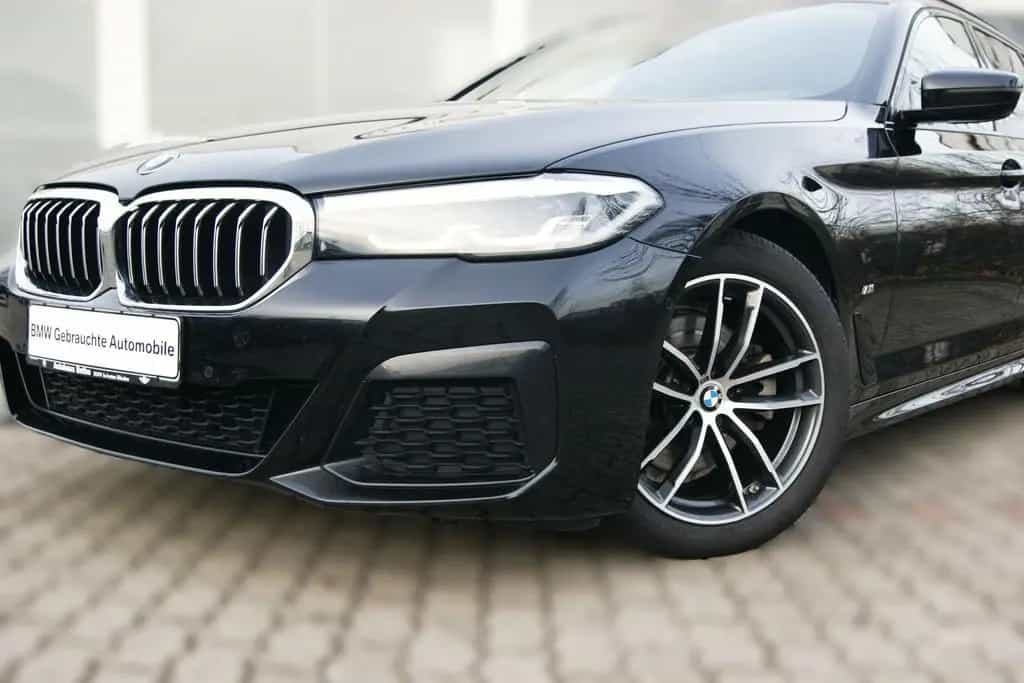 BMW 520 d xDrive TOUR*M-SPORT*PANO*KAM*STANDHZG*LEDER 11/2020-photo-5