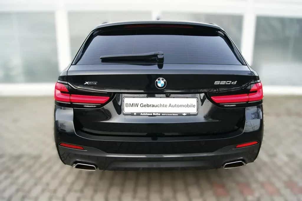 BMW 520 d xDrive TOUR*M-SPORT*PANO*KAM*STANDHZG*LEDER 11/2020-photo-9