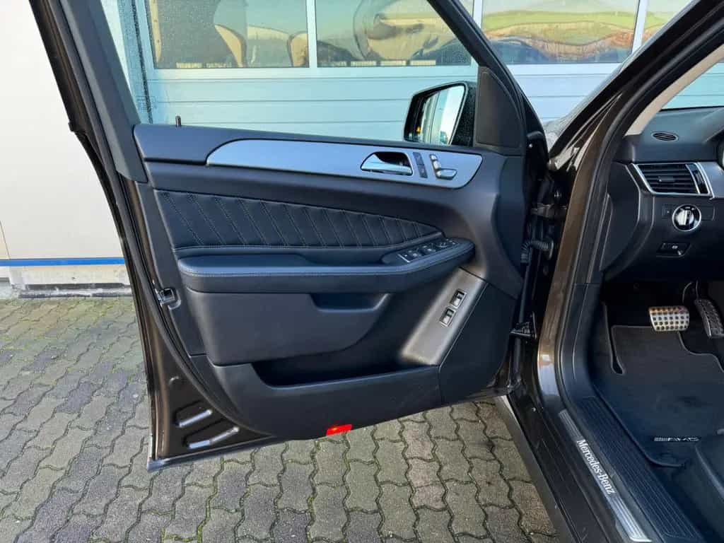 Mercedes-Benz GLE 450 AMG PANORAMA/360/NIGHT/PARK/LED/AMG INT. 08/2016-photo-19