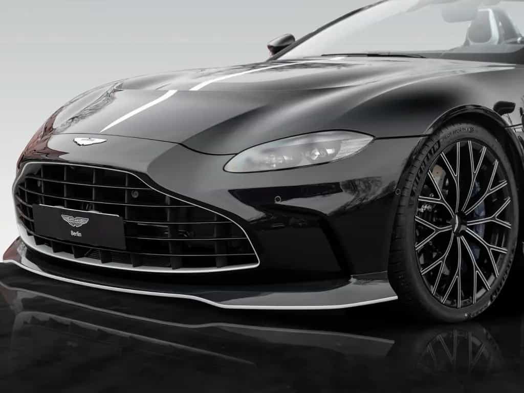 Aston Martin V12 Vantage Roadster | Q - Einzelstück | Blue CF 11/2023-photo-11