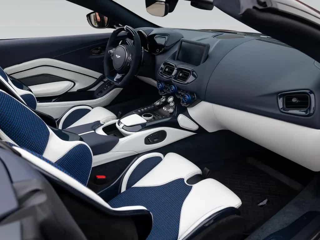 Aston Martin V12 Vantage Roadster | Q - Einzelstück | Blue CF 11/2023-photo-4