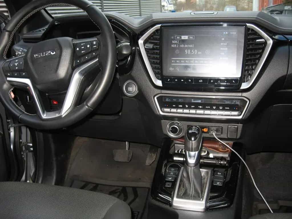 Isuzu D-Max Double Cab 4WD LSE 08/2023-photo-10