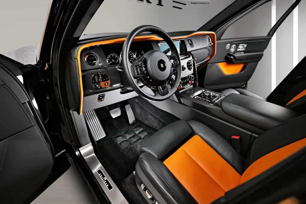 Rolls-Royce Cullinan Black Badge / PANO / MASSAGE / AUDIO 02/2023-photo-10