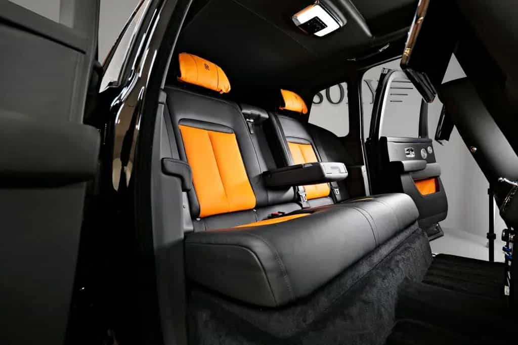 Rolls-Royce Cullinan Black Badge / PANO / MASSAGE / AUDIO 02/2023-photo-21
