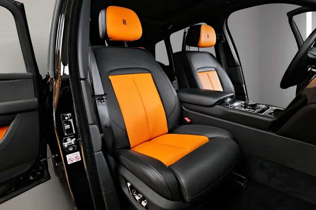 Rolls-Royce Cullinan Black Badge / PANO / MASSAGE / AUDIO 02/2023-photo-23