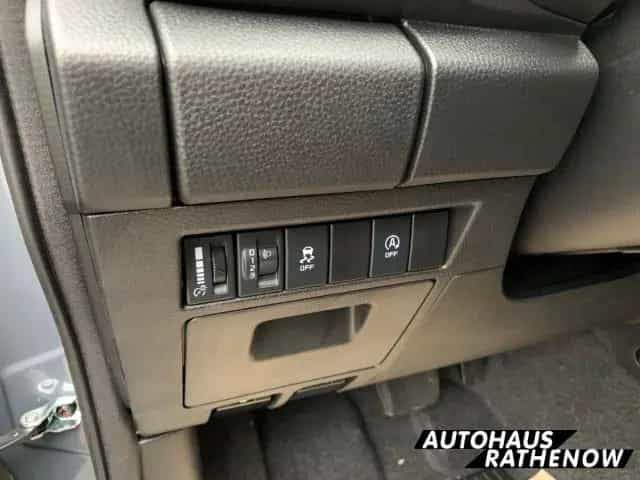 Isuzu D-Max Double Cab 4WD LS Allrad SHZ Totwinkelassi 11/2024-photo-17