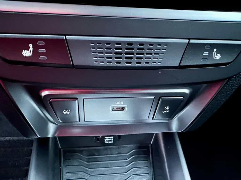 KGM Tivoli Spezial Klimaautomatik, Sitzheizung 01/2025-photo-11