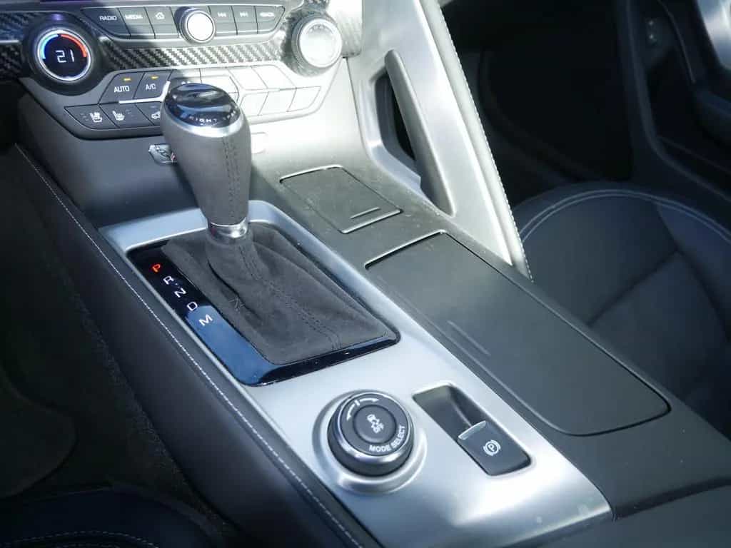 Corvette C7 Stingray Coupe 6.2 V8 TOP-Zust SITZBELÜFTUNG 06/2019-photo-10