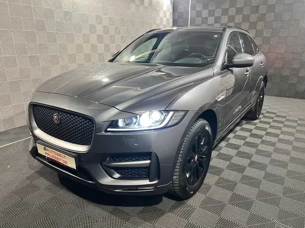 Jaguar F-Pace AWD*R-SPORT*MERIDIAN-R.KAM-SHZ-WLAN-19" 03/2019-photo-1