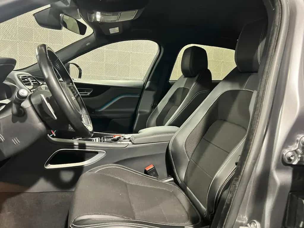 Jaguar F-Pace AWD*R-SPORT*MERIDIAN-R.KAM-SHZ-WLAN-19" 03/2019-photo-17
