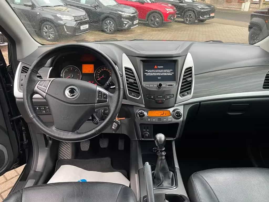 Ssangyong Korando 2.2 Diesel e-XDi 220 Sapphire 2WD 05/2017-photo-5