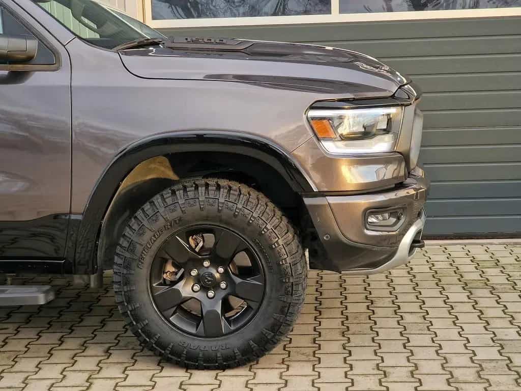 Dodge RAM 1500 5.7 4x4 Rebel AHK Kamera PDC LED 09/2021-photo-14