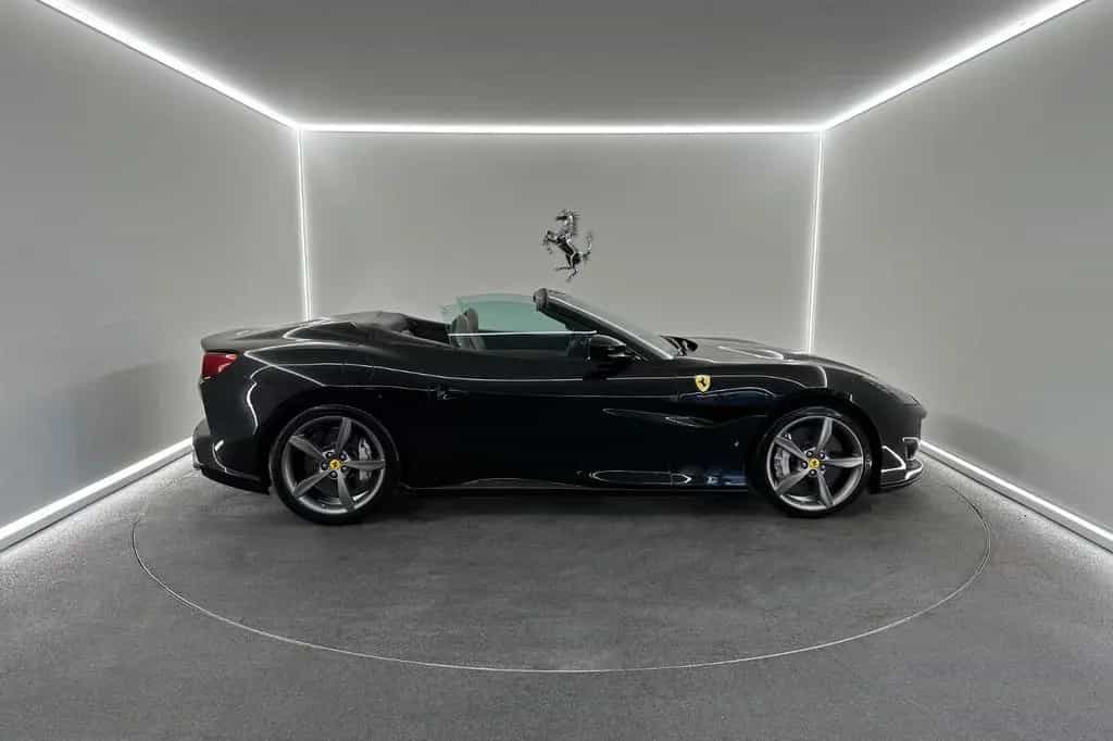Ferrari Portofino / Nero Daytona / 2Y Ferrari Approved 08/2019-photo-8