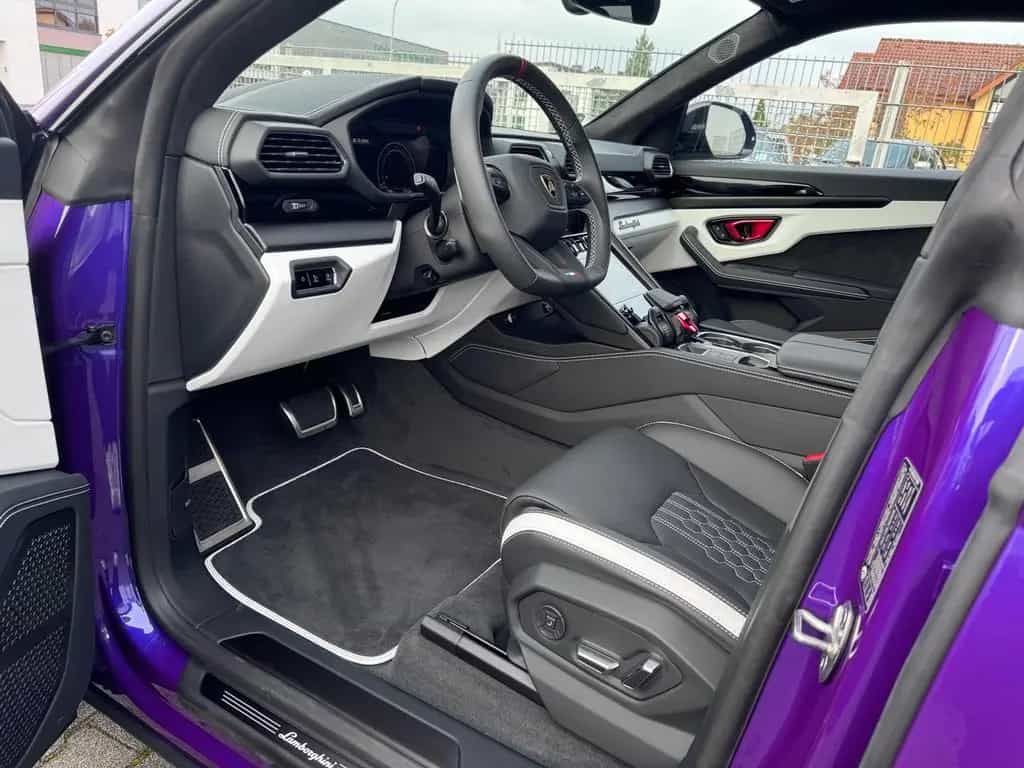 Lamborghini Urus S"Viola Mithras-Nero Ade Acrapovich 09/2024-photo-12
