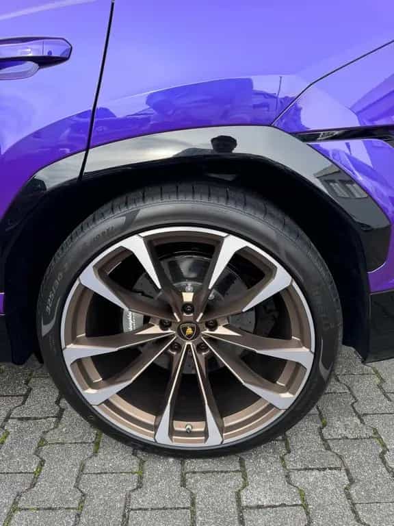 Lamborghini Urus S"Viola Mithras-Nero Ade Acrapovich 09/2024-photo-9