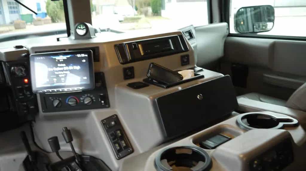 Hummer H1 Zivil Station Wagon Top Umbau 07/2002-photo-7