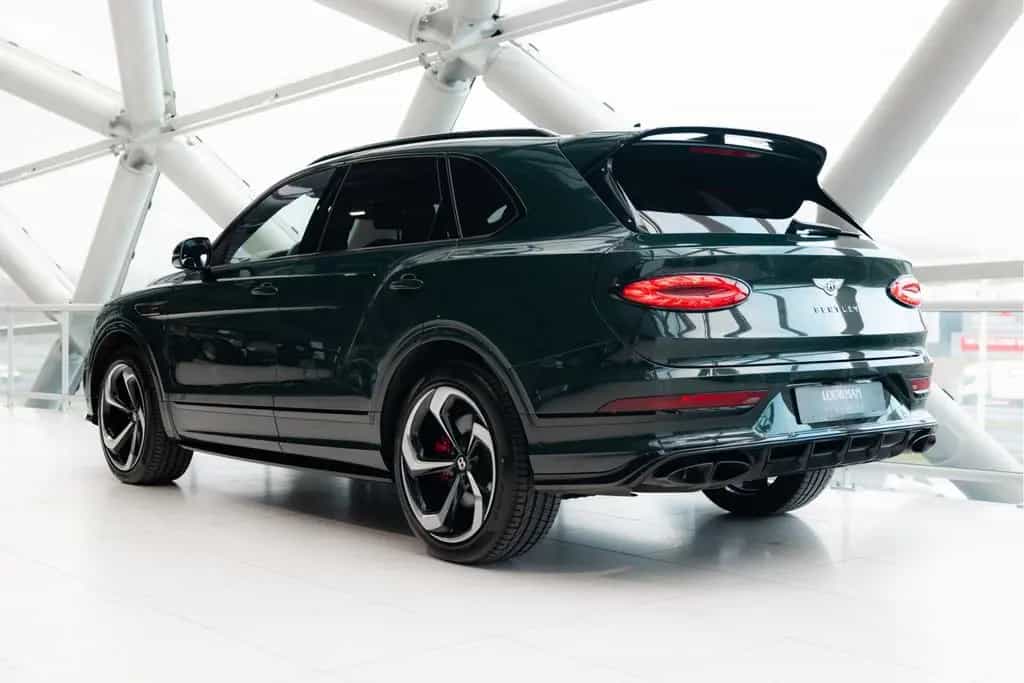 Bentley Bentayga V8 S | Rear Entertainment | Touring Spe 06/2023-photo-0