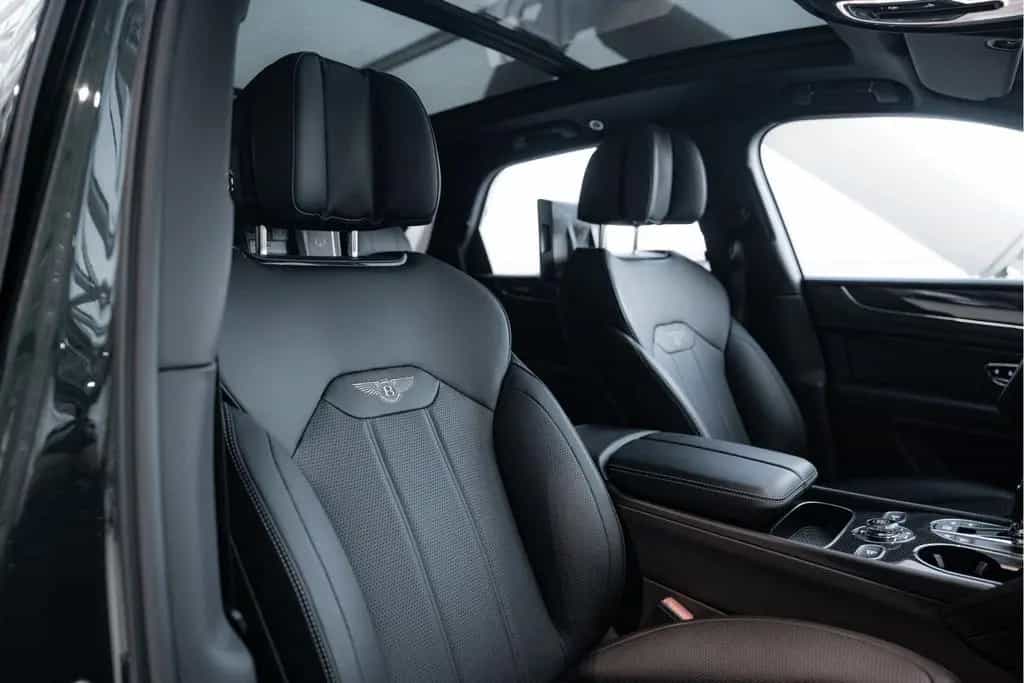 Bentley Bentayga V8 S | Rear Entertainment | Touring Spe 06/2023-photo-20