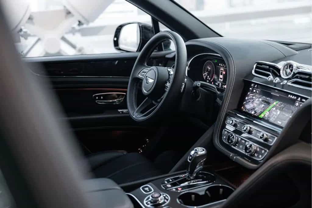 Bentley Bentayga V8 S | Rear Entertainment | Touring Spe 06/2023-photo-21