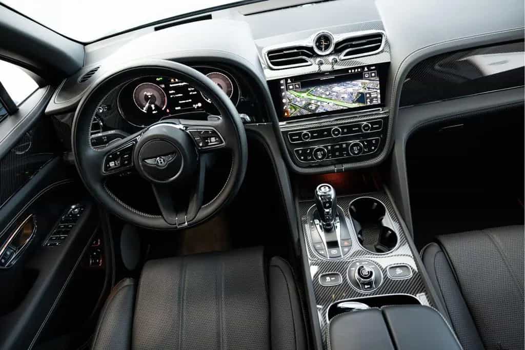 Bentley Bentayga V8 S | Rear Entertainment | Touring Spe 06/2023-photo-23