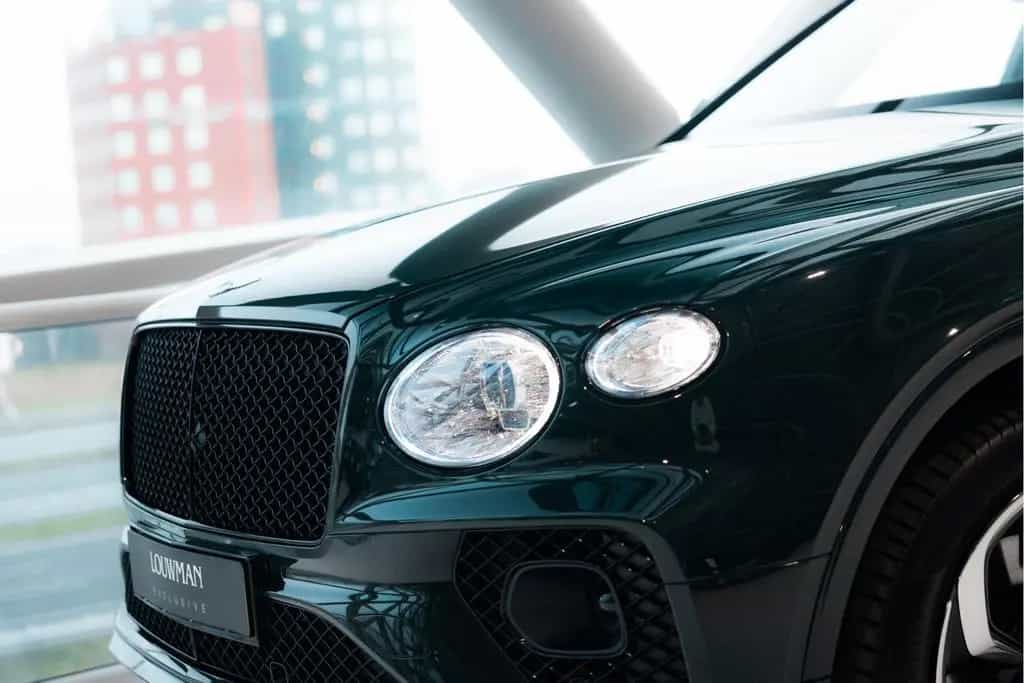 Bentley Bentayga V8 S | Rear Entertainment | Touring Spe 06/2023-photo-37