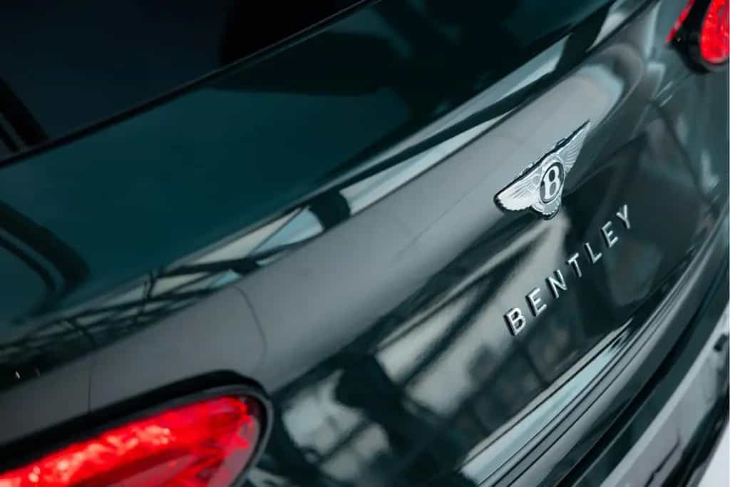 Bentley Bentayga V8 S | Rear Entertainment | Touring Spe 06/2023-photo-39
