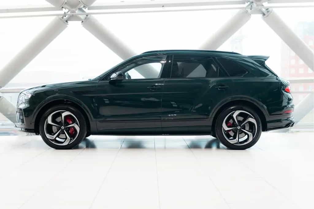 Bentley Bentayga V8 S | Rear Entertainment | Touring Spe 06/2023-photo-4