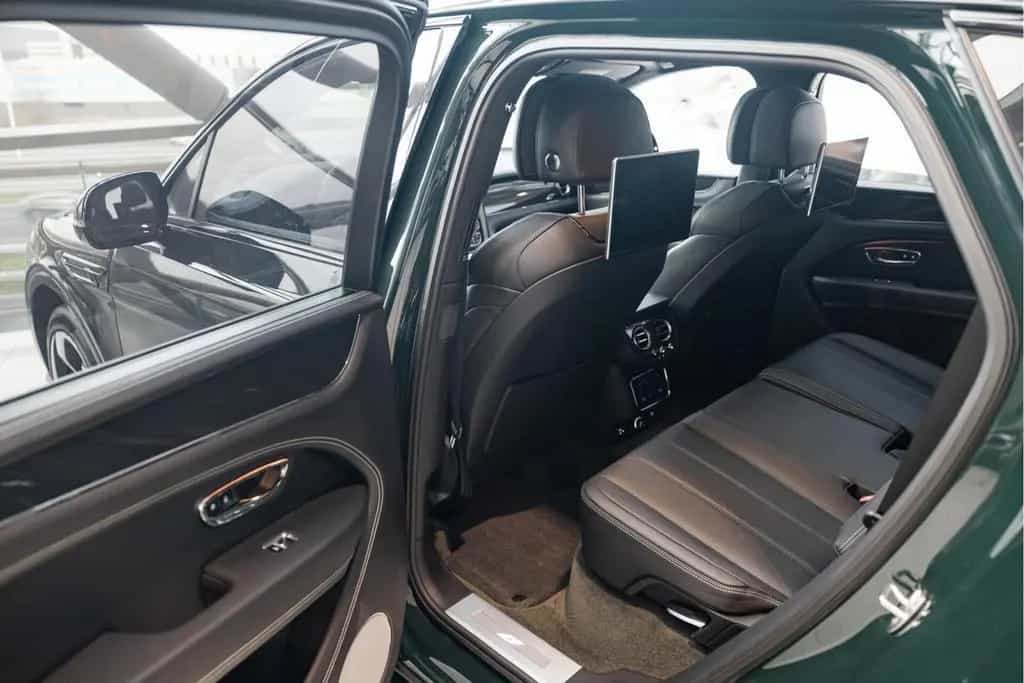 Bentley Bentayga V8 S | Rear Entertainment | Touring Spe 06/2023-photo-7