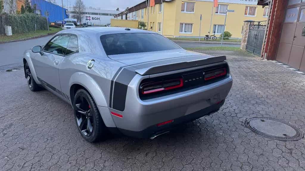Dodge Challenger 5,7 V8*SRT WIDEBODY*LED*LEDER*PDC* GARANTIE*TOP 12/2018-photo-11